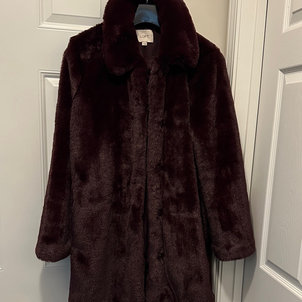 LOFT Women's Faux Fur Jacket - Deep Burgundy